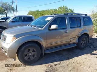 ✅ 2005 Nissan Pathfinder SE • VIN: 5N1AR18W75C749095 • Lot: 43769817. Wystawiony na IAAI z przebiegiem 198 302 mil. Bezpłatny archiwum sprzedaży aukcyjnych z USA i szczegółowy raport historii pojazdu na DreamBid. Zdjęcie 6.