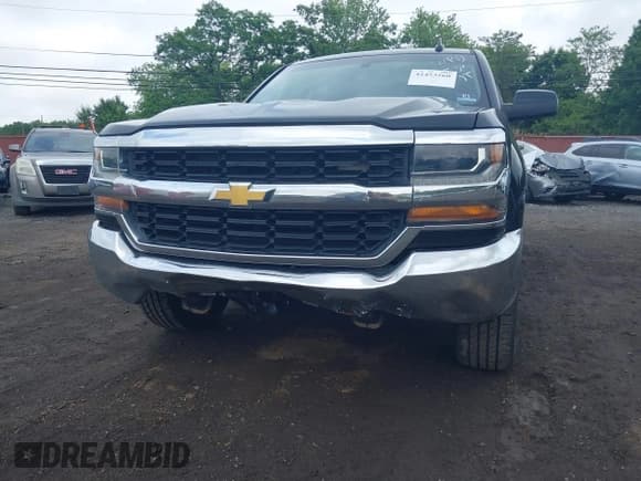 ✅ 2019 Chevrolet Silverado 1500 LT • VIN: 2GCRCPEC7K1143450 • Lot: 42453560. Wystawiony na IAAI z przebiegiem 135 756 mil. Bezpłatny archiwum sprzedaży aukcyjnych z USA i szczegółowy raport historii pojazdu na DreamBid. Zdjęcie 6.