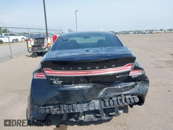 ✅ 2018 Lincoln MKZ Select • VIN: 3LN6L5D93JR608826 • Lot: 43193350. Wystawiony na IAAI z przebiegiem 112 018 mil. Bezpłatny archiwum sprzedaży aukcyjnych z USA i szczegółowy raport historii pojazdu na DreamBid. Zdjęcie 17.