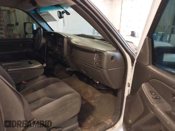 2006 Chevrolet Silverado 1500 LT1 с VIN 2GCEK13T761136828, выставлен на аукционе IAAI как лот 42510585 с пробегом 259 506 миль миль и . История ставок и продаж доступна на DreamBid. Изображение 5.