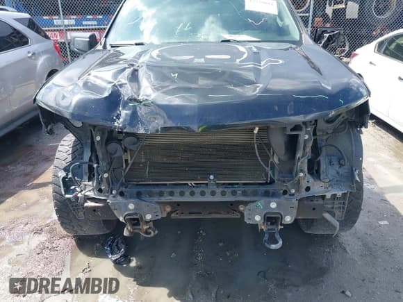 ✅ 2020 Chevrolet Silverado 1500 RST • VIN: 1GCUYEED4LZ172566 • Lot: 42739884. Wystawiony na IAAI z przebiegiem 115 543 mil. Bezpłatny archiwum sprzedaży aukcyjnych z USA i szczegółowy raport historii pojazdu na DreamBid. Zdjęcie 12.