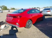 ✅ 2024 Kia Forte LXS • VIN: 3KPF24ADXRE804128 • Lot: 43565562. Wystawiony na IAAI z przebiegiem 10 215 mil. Bezpłatny archiwum sprzedaży aukcyjnych z USA i szczegółowy raport historii pojazdu na DreamBid. Zdjęcie 4.