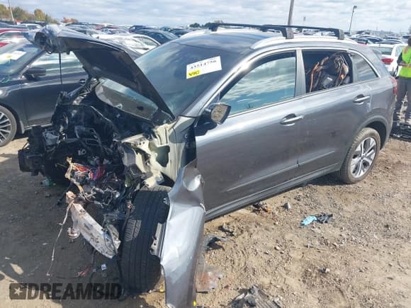 ✅ 2019 Kia Niro EX • VIN: KNDCC3LG2K5022702 • Lot: 43514756. Listed on IAAI with 106,204 mi. Free auction sales archive from the USA and detailed vehicle history report at DreamBid. Image 2.