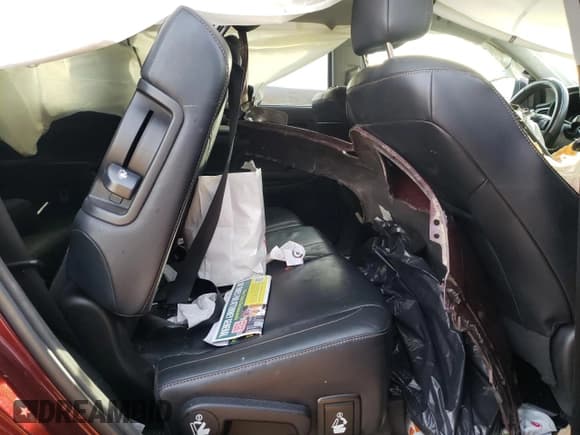 ✅ 2015 Toyota Highlander XLE • VIN: 5TDJKRFHXFS073723 • Lot: 92814545. Listed on Copart with 115,211 mi. Free auction sales archive from the USA and detailed vehicle history report at DreamBid. Image 11.