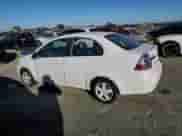 2010 Chevrolet Aveo 1LT z VIN KL1TD5DE6AB101335, wystawiony jako Copart lot #83634594 z przebiegiem 118 386 mil mil oraz Szkoda całkowita • Salvage title. Historia ofert i sprzedaży dostępna na DreamBid. Obrazek 2.