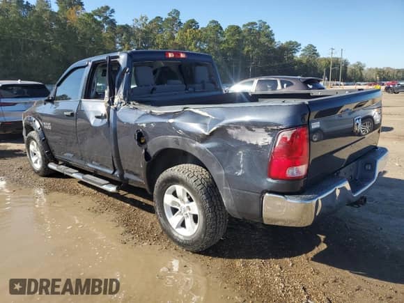 2018 Ram 1500 Tradesman z VIN 1C6RR6FG0JS325166, wystawiony jako Copart lot #82773085 z przebiegiem 43 419 mil mil oraz Szkoda całkowita • Salvage title. Historia ofert i sprzedaży dostępna na DreamBid. Obrazek 2.