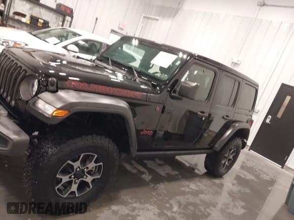 ✅ 2019 Jeep Wrangler Unlimited Rubicon • VIN: 1C4HJXFN7KW561193 • Лот: 41500907. Опубликован ранее на IAAI с пробегом 18 697 миль. Бесплатный доступ к архиву аукционных продаж из США и подробный отчёт об истории автомобиля на DreamBid. Изображение 15.