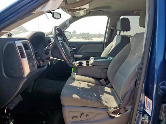 2017 Chevrolet Silverado 1500 LT with VIN 3GCPCREC0HG425190, listed as a Copart auction lot 80091875 with 124,115 mi miles and Salvage title. Bid and sale history available at DreamBid. Image 7.