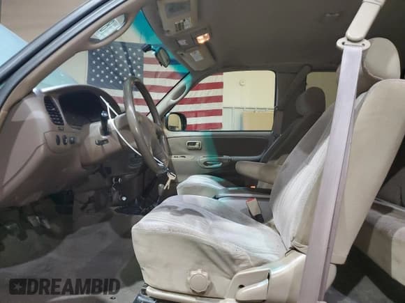 ✅ 2001 Toyota Tundra SR5 • VIN: 5TBBN44161S214907 • Lot: 89259025. Wystawiony na Copart z przebiegiem 331 191 mil. Bezpłatny archiwum sprzedaży aukcyjnych z USA i szczegółowy raport historii pojazdu na DreamBid. Zdjęcie 7.