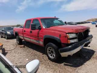 2007 Chevrolet Silverado 3500 SRW Wrk Trk с VIN 1GCHK33D97F126684, выставлен на аукционе Copart как лот 62130915 с пробегом 372 194 миль миль и Списание • Salvage title. История ставок и продаж доступна на DreamBid. Изображение 4.