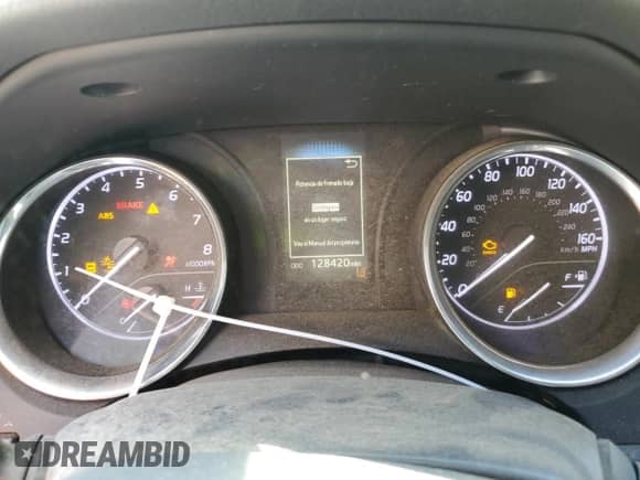 2019 Toyota Camry LE z VIN 4T1B11HK7KU264700, wystawiony jako Copart lot #85474625 z przebiegiem 128 420 mil mil oraz Szkoda całkowita • Salvage title. Historia ofert i sprzedaży dostępna na DreamBid. Obrazek 9.