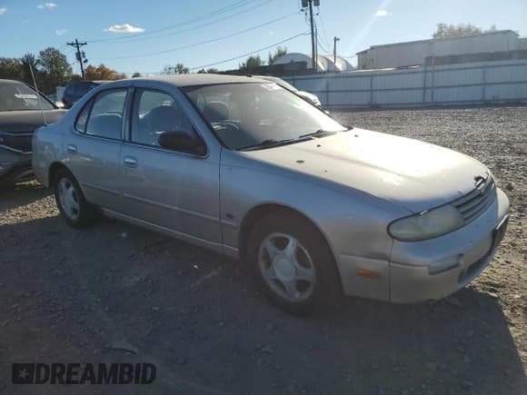 ✅ 1997 Nissan Altima XE • VIN: 1N4BU31DXVC166151 • Лот: 76300214. Опубликован ранее на Copart с пробегом 202 356 миль. Бесплатный доступ к архиву аукционных продаж из США и подробный отчёт об истории автомобиля на DreamBid. Изображение 4.