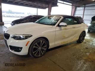 ✅ 2020 BMW 2 Series 230i • VIN: WBA2M7C04L7E23712 • Lot: 86177604. Listed on Copart with 50,961 mi. Free auction sales archive from the USA and detailed vehicle history report at DreamBid. Image 1.