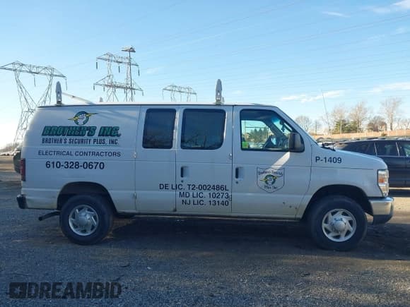 ✅ 2013 Ford Econoline Cargo Commercial • VIN: 1FTNE2EWXDDA80633 • Lot: 43884440. Wystawiony na IAAI z przebiegiem 161 411 mil. Bezpłatny archiwum sprzedaży aukcyjnych z USA i szczegółowy raport historii pojazdu na DreamBid. Zdjęcie 14.