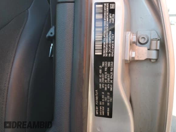 ✅ 2017 Jeep Renegade Trailhawk • VIN: ZACCJBCB2HPE47664 • Lot: 58404815. Listed on Copart with 123,564 mi. Free auction sales archive from the USA and detailed vehicle history report at DreamBid. Image 12.