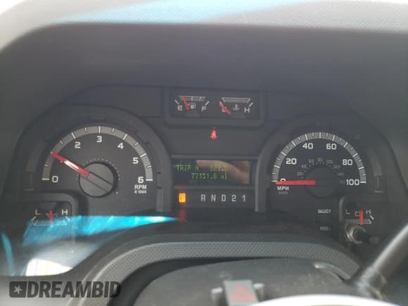 ✅ 2014 Ford Econoline Passenger XL • VIN: 1FBNE3BL2EDA82379 • Lot: 61391474. Wystawiony na Copart z przebiegiem 77 151 mil. Bezpłatny archiwum sprzedaży aukcyjnych z USA i szczegółowy raport historii pojazdu na DreamBid. Zdjęcie 9.