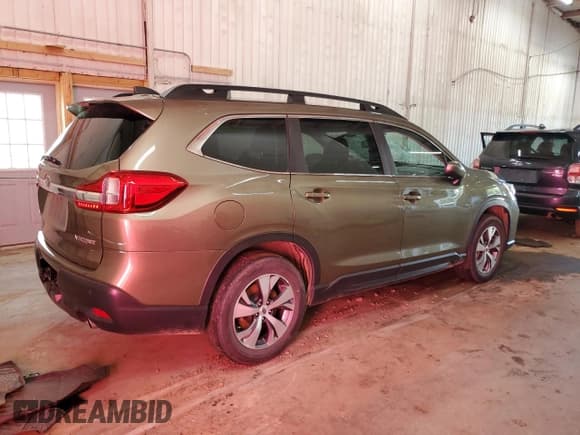 ✅ 2022 Subaru Ascent Premium • VIN: 4S4WMAED2N3456728 • Lot: 81645675. Listed on Copart with 60,640 mi. Free auction sales archive from the USA and detailed vehicle history report at DreamBid. Image 3.