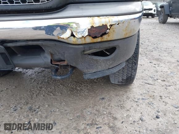 ✅ 2003 Ford F-150 XL • VIN: 1FTRX18W93NA69004 • Lot: 42154104. Listed on IAAI with 210,344 mi. Free auction sales archive from the USA and detailed vehicle history report at DreamBid. Image 6.