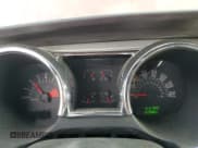 ✅ 2005 Ford Mustang GT Deluxe • VIN: 1ZVHT85H755258045 • Lot: 53802605. Wystawiony na Copart z przebiegiem 121 580 mil. Bezpłatny archiwum sprzedaży aukcyjnych z USA i szczegółowy raport historii pojazdu na DreamBid. Zdjęcie 9.