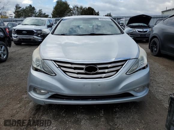 ✅ 2011 Hyundai Sonata Limited • VIN: 5NPEC4AC2BH008975 • Lot: 85878715. Listed on Copart with 292,402 mi. Free auction sales archive from the USA and detailed vehicle history report at DreamBid. Image 5.