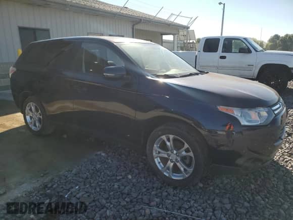 2014 Mitsubishi Outlander SE с VIN JA4AZ3A35EZ008497, выставлен на аукционе Copart как лот 89735915 с пробегом 132 824 миль миль и Чистый • Clean title. История ставок и продаж доступна на DreamBid. Изображение 4.