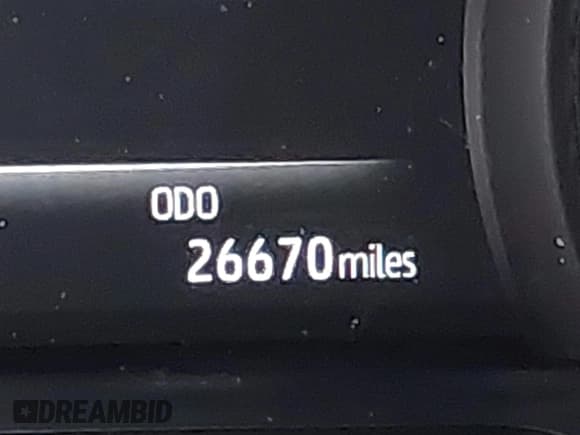 ✅ 2021 Toyota Venza LE • VIN: JTEAAAAHXMJ041775 • Лот: 42572843. Опубликован ранее на IAAI с пробегом 26 670 миль. Бесплатный доступ к архиву аукционных продаж из США и подробный отчёт об истории автомобиля на DreamBid. Изображение 15.