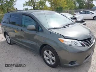 ✅ 2013 Toyota Sienna LE • VIN: 5TDKK3DC4DS394467 • Lot: 43360120. Listed on IAAI with 101,820 mi. Free auction sales archive from the USA and detailed vehicle history report at DreamBid. Image 1.