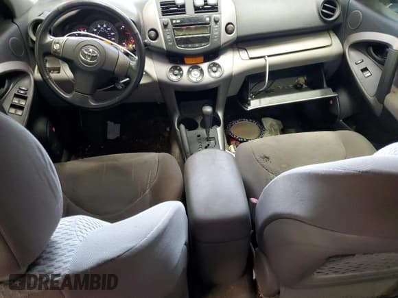 ✅ 2006 Toyota RAV4 Limited • VIN: JTMBD31V166015976 • Лот: 90676215. Опубликован ранее на Copart с пробегом 155 042 миль. Бесплатный доступ к архиву аукционных продаж из США и подробный отчёт об истории автомобиля на DreamBid. Изображение 8.