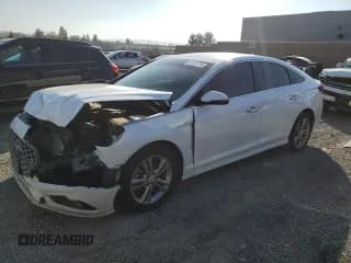 ✅ 2019 Hyundai Sonata Sport • VIN: 5NPE34AF4KH820207 • Лот: 82726775. Опубликован ранее на Copart с пробегом 80 599 миль. Бесплатный доступ к архиву аукционных продаж из США и подробный отчёт об истории автомобиля на DreamBid. Изображение 1.