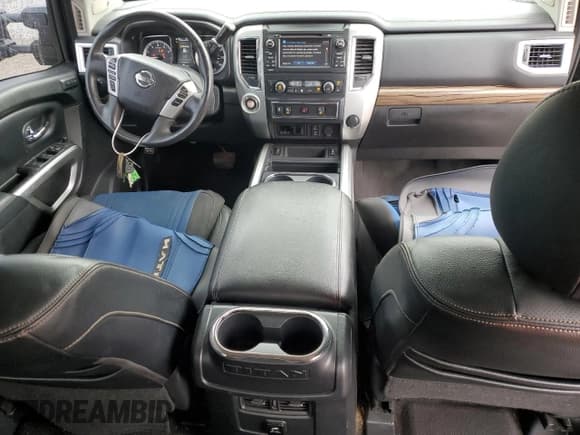 ✅ 2017 Nissan Titan SV • VIN: 1N6AA1F22HN564244 • Лот: 85832545. Опубликован ранее на Copart с пробегом 55 592 миль. Бесплатный доступ к архиву аукционных продаж из США и подробный отчёт об истории автомобиля на DreamBid. Изображение 8.