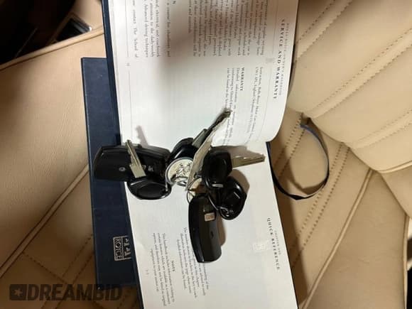 ✅ 1997 Rolls-Royce Silver Spur • VIN: SCAZN19C3VCX59072 • Lot: 84701565. Wystawiony na Copart z przebiegiem 26 202 mil. Bezpłatny archiwum sprzedaży aukcyjnych z USA i szczegółowy raport historii pojazdu na DreamBid. Zdjęcie 12.