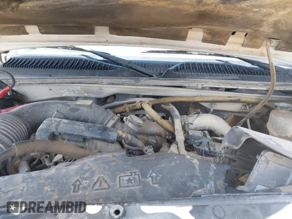 ✅ 2004 GMC Sierra 2500HD • VIN: 1GTHC23264F212696 • Lot: 43125403. Listed on IAAI with 343,427 mi. Free auction sales archive from the USA and detailed vehicle history report at DreamBid. Image 10.