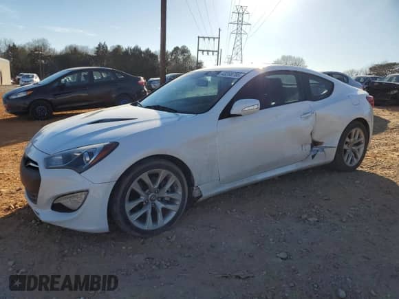 2015 Hyundai Genesis Coupe 3.8L Base с VIN KMHHT6KJ1FU128330, выставлен на аукционе Copart как лот 43268785 с пробегом 112 777 миль миль и Списание • Salvage title. История ставок и продаж доступна на DreamBid. Изображение 1.