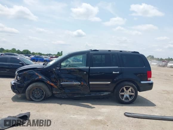 ✅ 2007 Chrysler Aspen Limited • VIN: 1A8HX58217F565942 • Lot: 42380774. Wystawiony na IAAI z przebiegiem 205 675 mil. Bezpłatny archiwum sprzedaży aukcyjnych z USA i szczegółowy raport historii pojazdu na DreamBid. Zdjęcie 13.