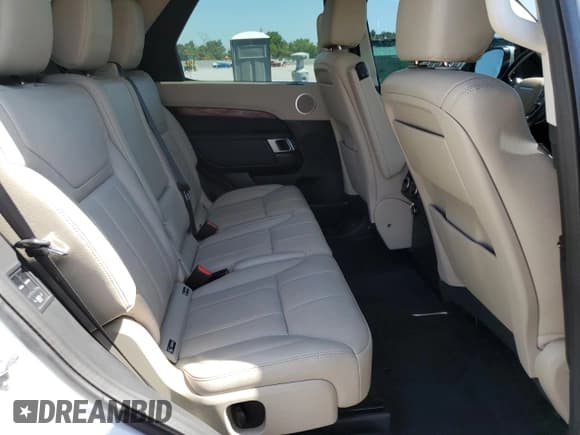 ✅ 2018 Land Rover Discovery HSE • VIN: SALRR2RV3JA049303 • Lot: 67850765. Wystawiony na Copart z przebiegiem 44 663 mil. Bezpłatny archiwum sprzedaży aukcyjnych z USA i szczegółowy raport historii pojazdu na DreamBid. Zdjęcie 11.