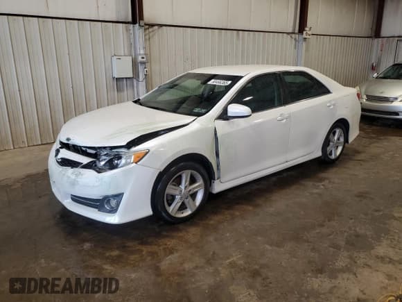 ✅ 2014 Toyota Camry SE Sport • VIN: 4T1BF1FK6EU465559 • Lot: 90466365. Listed on Copart with 122,360 mi. Free auction sales archive from the USA and detailed vehicle history report at DreamBid. Image 1.