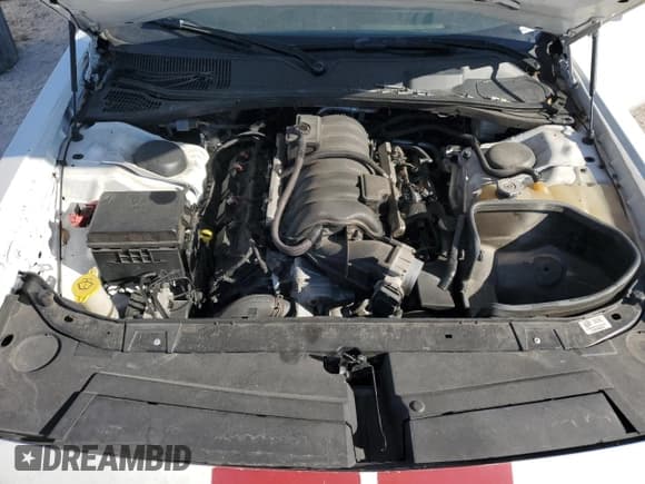 ✅ 2014 Dodge Challenger SRT-8 • VIN: 2C3CDYCJ4EH101599 • Lot: 87943745. Wystawiony na Copart z przebiegiem 74 407 mil. Bezpłatny archiwum sprzedaży aukcyjnych z USA i szczegółowy raport historii pojazdu na DreamBid. Zdjęcie 11.