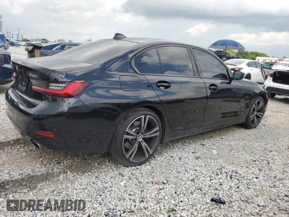 2022 BMW 3 Series 330i z VIN 3MW5R1J07N8C36820, wystawiony jako Copart lot #71701425 z przebiegiem 63 447 mil mil oraz Szkoda całkowita • Salvage title. Historia ofert i sprzedaży dostępna na DreamBid. Obrazek 3.