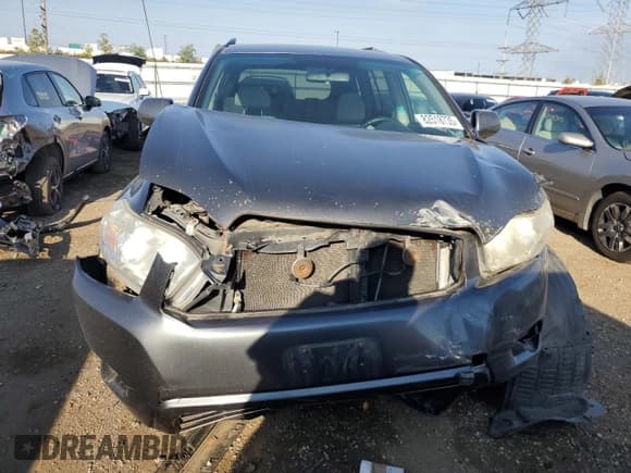 ✅ 2010 Toyota Highlander • VIN: 5TDZA3EH4AS005981 • Лот: 82518735. Опубликован ранее на Copart с пробегом 231 567 миль. Бесплатный доступ к архиву аукционных продаж из США и подробный отчёт об истории автомобиля на DreamBid. Изображение 5.