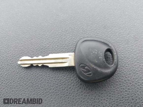 ✅ 2010 Hyundai Accent GLS • VIN: KMHCN4ACXAU416433 • Лот: 42177569. Опубликован ранее на IAAI с пробегом 138 420 миль. Бесплатный доступ к архиву аукционных продаж из США и подробный отчёт об истории автомобиля на DreamBid. Изображение 11.