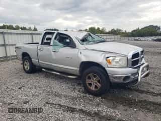 2007 Dodge 1500 SLT z VIN 1D7HU18P27S107019, wystawiony jako Copart lot #71246244 z przebiegiem Nie podano mil oraz Szkoda całkowita • Salvage title. Historia ofert i sprzedaży dostępna na DreamBid. Obrazek 4.