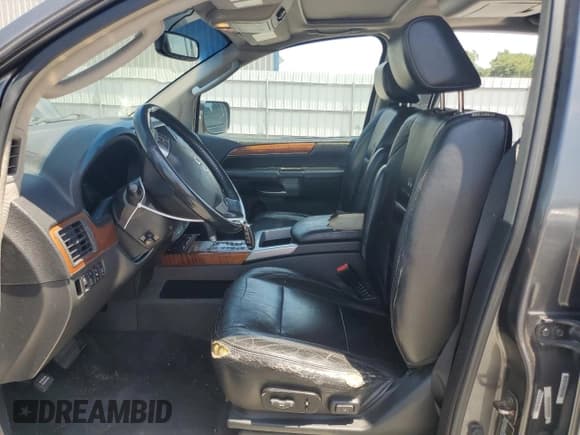 ✅ 2010 Infiniti QX56 • VIN: 5N3ZA0NF5AN908226 • Lot: 64449985. Wystawiony na Copart z przebiegiem 249 025 mil. Bezpłatny archiwum sprzedaży aukcyjnych z USA i szczegółowy raport historii pojazdu na DreamBid. Zdjęcie 7.