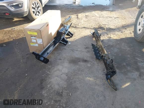 2023 Hyundai Santa Cruz SEL с VIN 5NTJCDAE1PH070330, выставлен на аукционе IAAI как лот 41095448 с пробегом 13 202 миль миль и . История ставок и продаж доступна на DreamBid. Изображение 12.