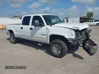 2006 Chevrolet Silverado 2500HD LT2 with VIN 1GCHK23U56F109356, listed as a IAAI auction lot 42545620 with 198,072 mi miles and . Bid and sale history available at DreamBid. Image 1.
