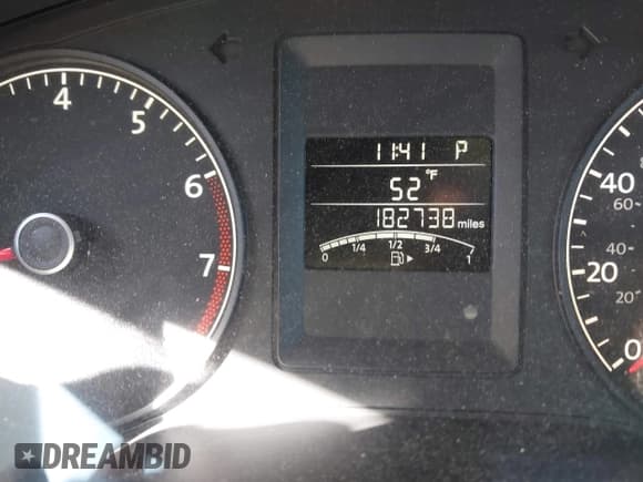 ✅ 2011 Volkswagen Jetta SE • VIN: 3VWDZ7AJ1BM377988 • Lot: 43647067. Wystawiony na IAAI z przebiegiem 182 738 mil. Bezpłatny archiwum sprzedaży aukcyjnych z USA i szczegółowy raport historii pojazdu na DreamBid. Zdjęcie 15.