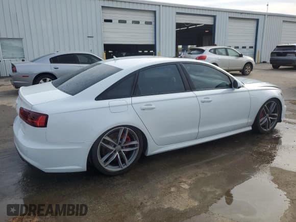 ✅ 2018 Audi S6 Premium Plus • VIN: WAUFFAFCXJN006695 • Lot: 50728445. Listed on Copart with 69,604 mi. Free auction sales archive from the USA and detailed vehicle history report at DreamBid. Image 3.
