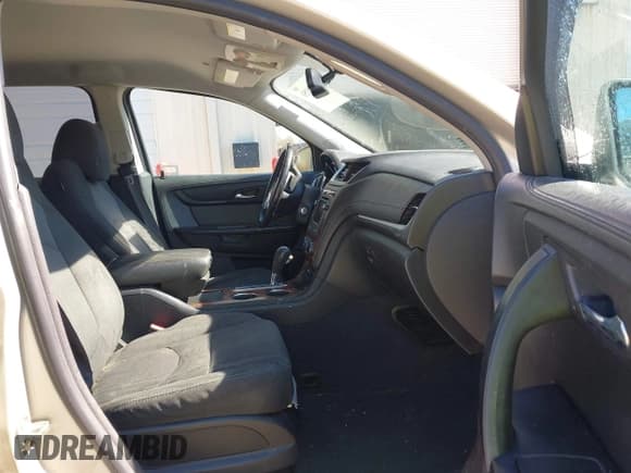 ✅ 2014 Chevrolet Traverse LT • VIN: 1GNKRHKD2EJ306221 • Lot: 43628251. Listed on IAAI with 225,936 mi. Free auction sales archive from the USA and detailed vehicle history report at DreamBid. Image 5.