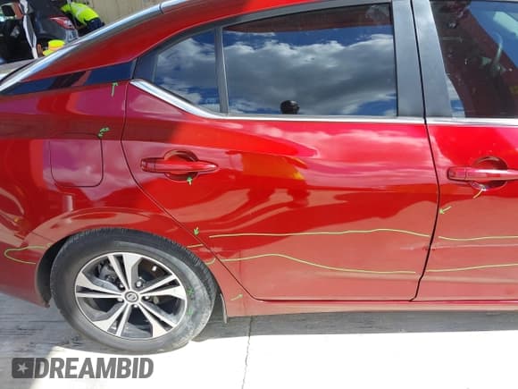 ✅ 2023 Nissan Sentra SV • VIN: 3N1AB8CV8PY230361 • Лот: 43493532. Опубликован ранее на IAAI с пробегом 15 909 миль. Бесплатный доступ к архиву аукционных продаж из США и подробный отчёт об истории автомобиля на DreamBid. Изображение 18.