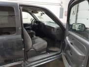 ✅ 2004 GMC Sierra 1500 SLE • VIN: 1GTEK19TX4E359805 • Лот: 43342409. Опубликован ранее на IAAI с пробегом 213 468 миль. Бесплатный доступ к архиву аукционных продаж из США и подробный отчёт об истории автомобиля на DreamBid. Изображение 5.