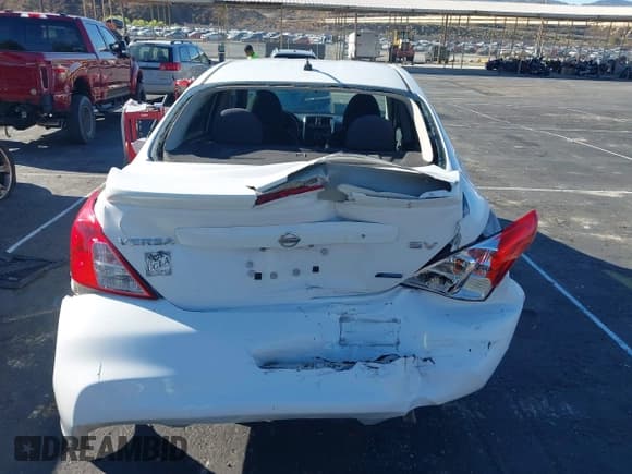 ✅ 2014 Nissan Versa S • VIN: 3N1CN7AP1EL823794 • Лот: 43354027. Опубликован ранее на IAAI с пробегом Не указан. Бесплатный доступ к архиву аукционных продаж из США и подробный отчёт об истории автомобиля на DreamBid. Изображение 6.